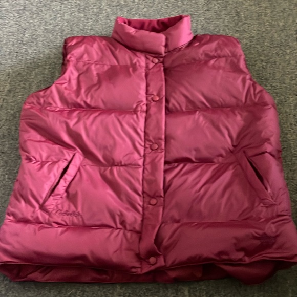Cabelas XL goose down puffer vest - Picture 1 of 5